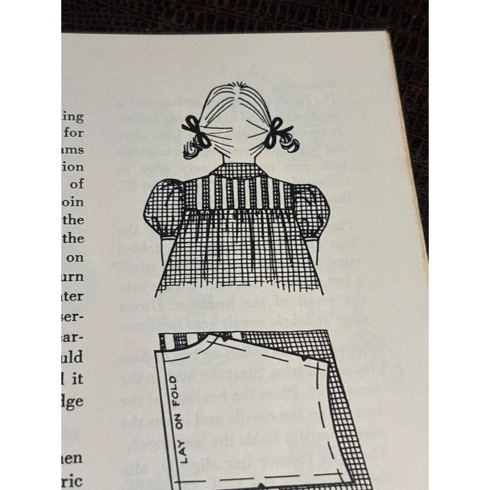 Creating Charm When Sewing for Girls Singer Book 116‎